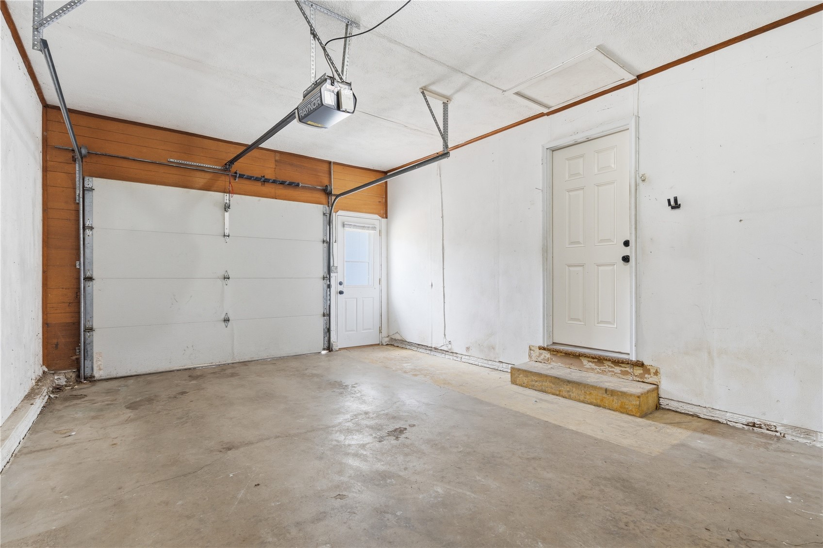 2033 Coldstream Avenue NE Cedar Rapids IA 52402