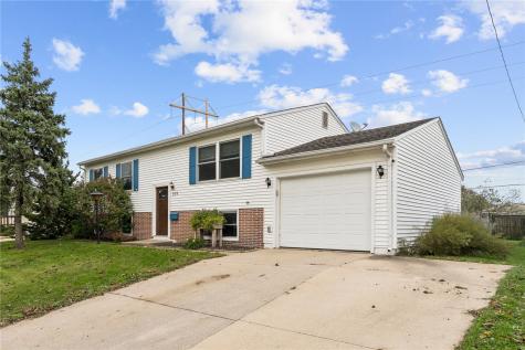709 Jacolyn Drive NW Cedar Rapids IA 52405