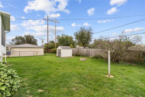 709 Jacolyn Drive NW Cedar Rapids IA 52405
