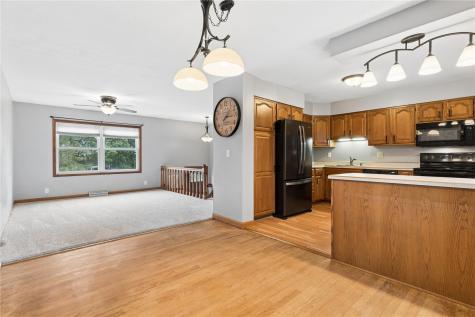709 Jacolyn Drive NW Cedar Rapids IA 52405