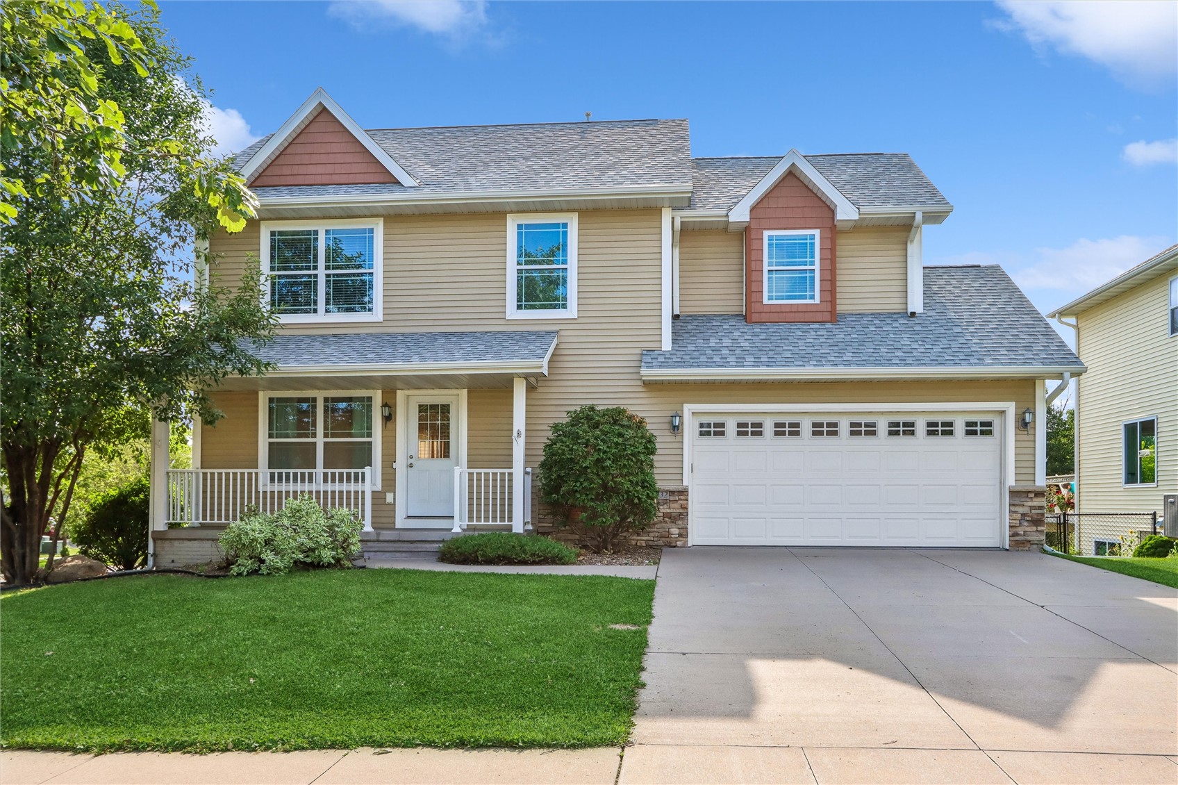 1332 Deer Run Drive NE Cedar Rapids IA 52402