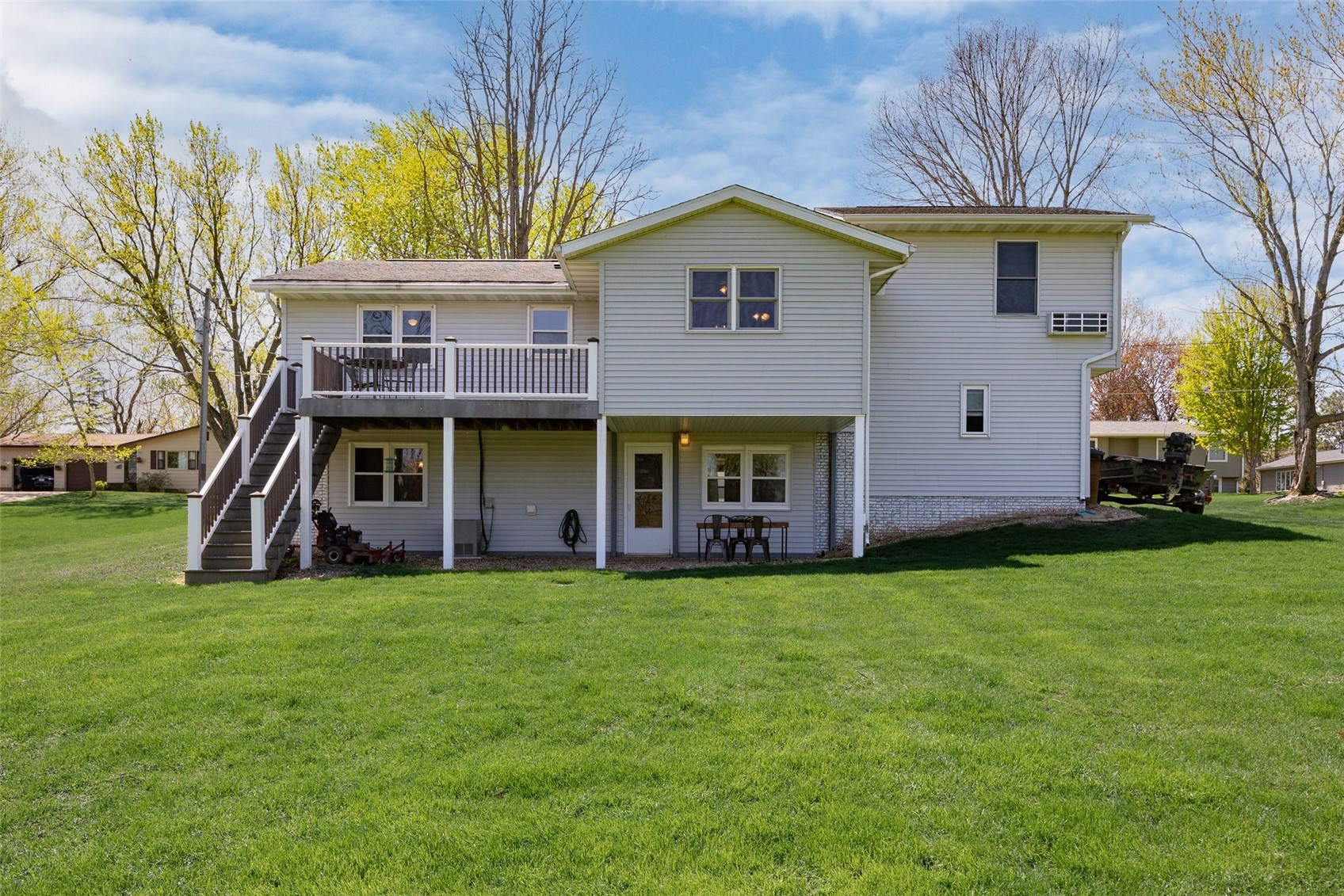 3272 Coral Avenue NE Solon IA 52333