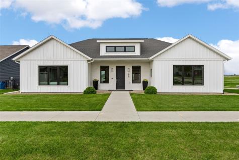 815 16th Avenue SW Mt Vernon IA 52314