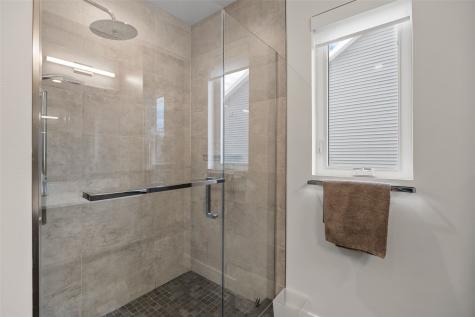 815 16th Avenue SW Mt Vernon IA 52314