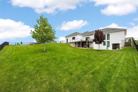 815 16th Avenue SW Mt Vernon IA 52314