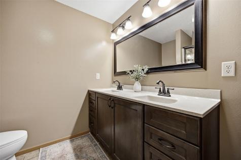 2821 28th Avenue SW Cedar Rapids IA 52404