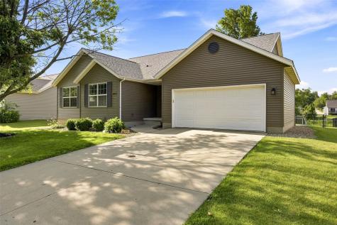 2821 28th Avenue SW Cedar Rapids IA 52404