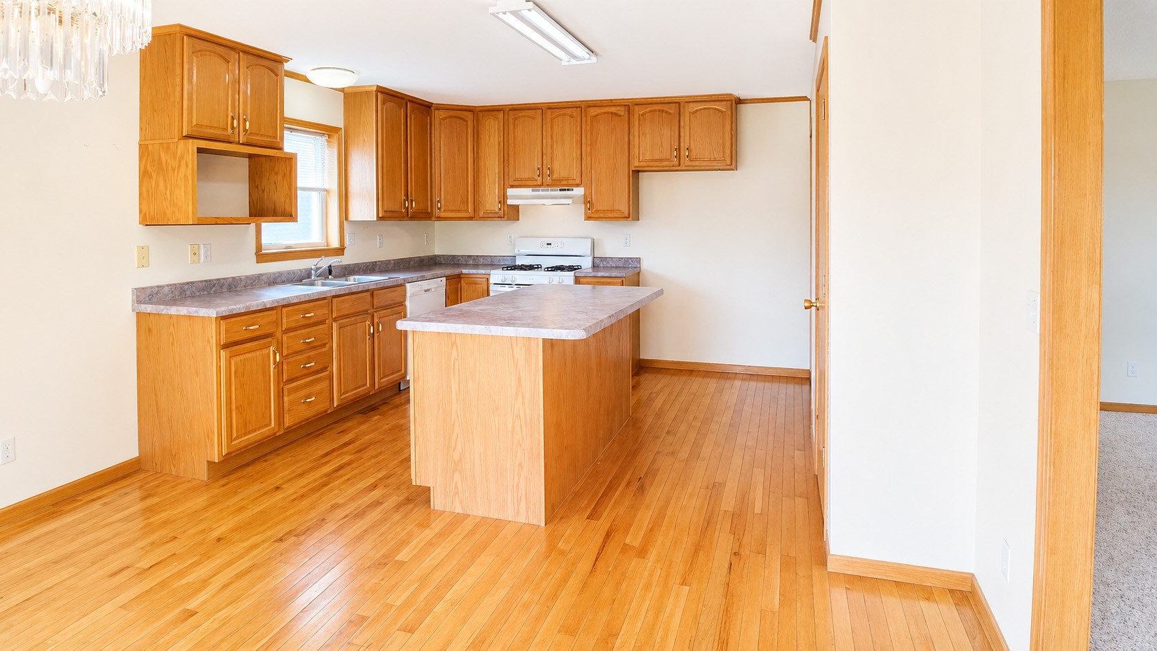 2416 C Street SW Cedar Rapids IA 52404