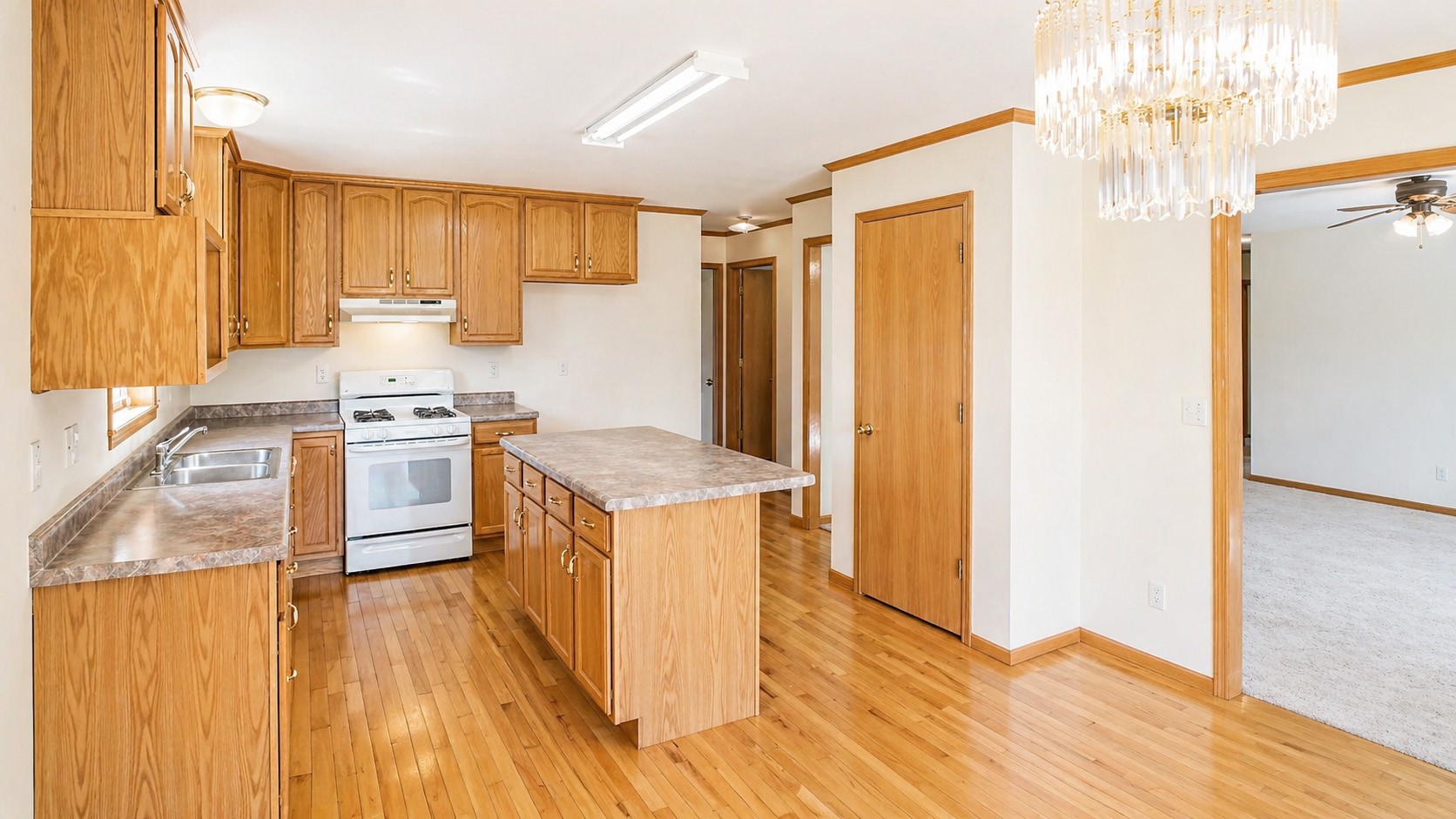 2416 C Street SW Cedar Rapids IA 52404