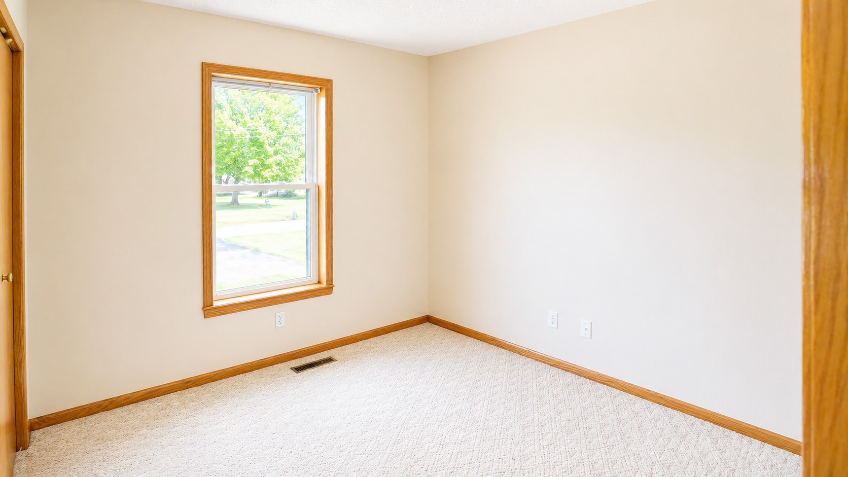 2416 C Street SW Cedar Rapids IA 52404