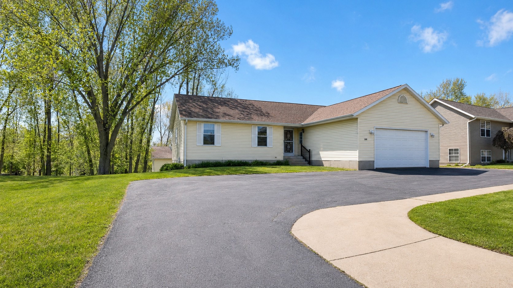 2416 C Street SW Cedar Rapids IA 52404