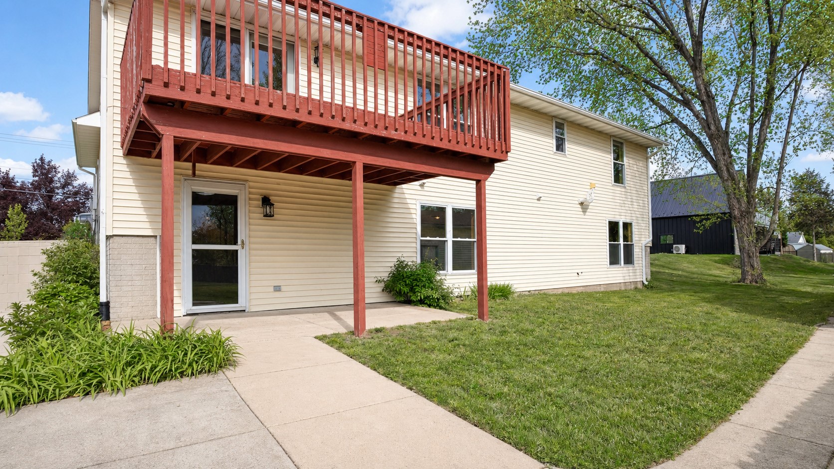 2416 C Street SW Cedar Rapids IA 52404