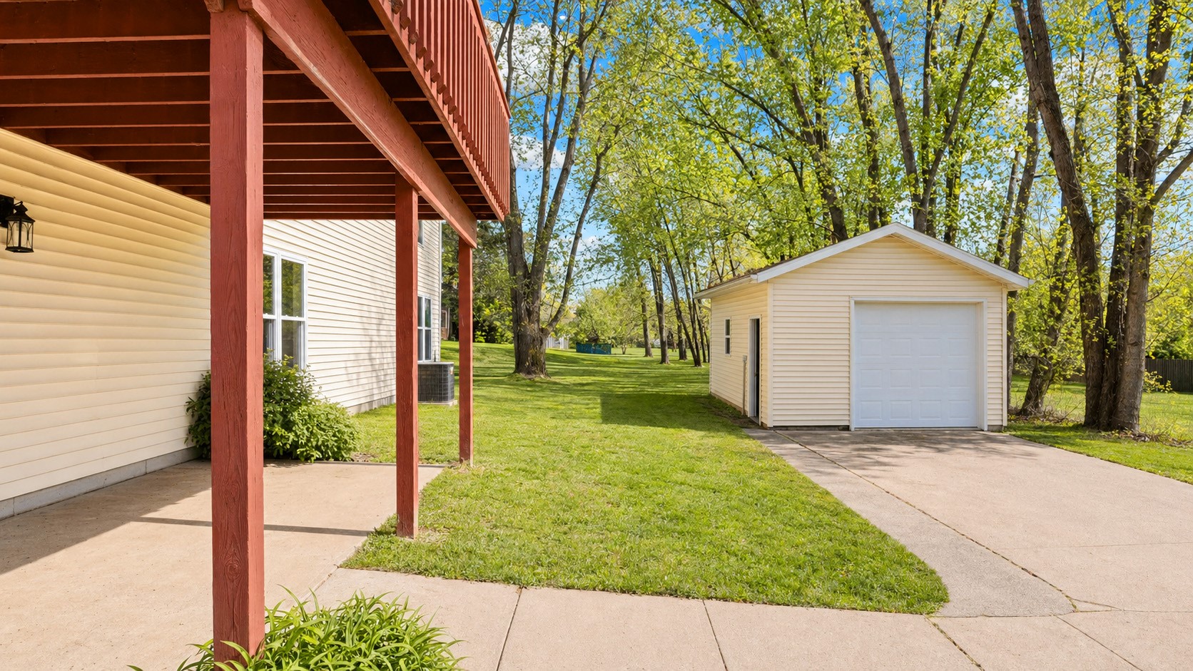 2416 C Street SW Cedar Rapids IA 52404