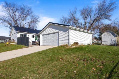 4401 Lantern Court Marion IA 52302