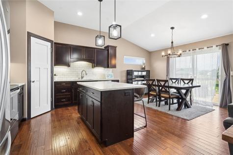 1202 Cedar Springs Drive Marion IA 52302