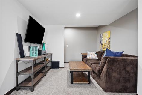 1202 Cedar Springs Drive Marion IA 52302