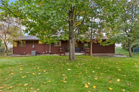 1617 Sierra Drive NE Cedar Rapids IA 52402