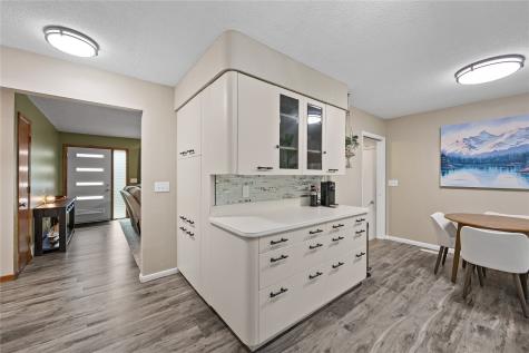 1617 Sierra Drive NE Cedar Rapids IA 52402