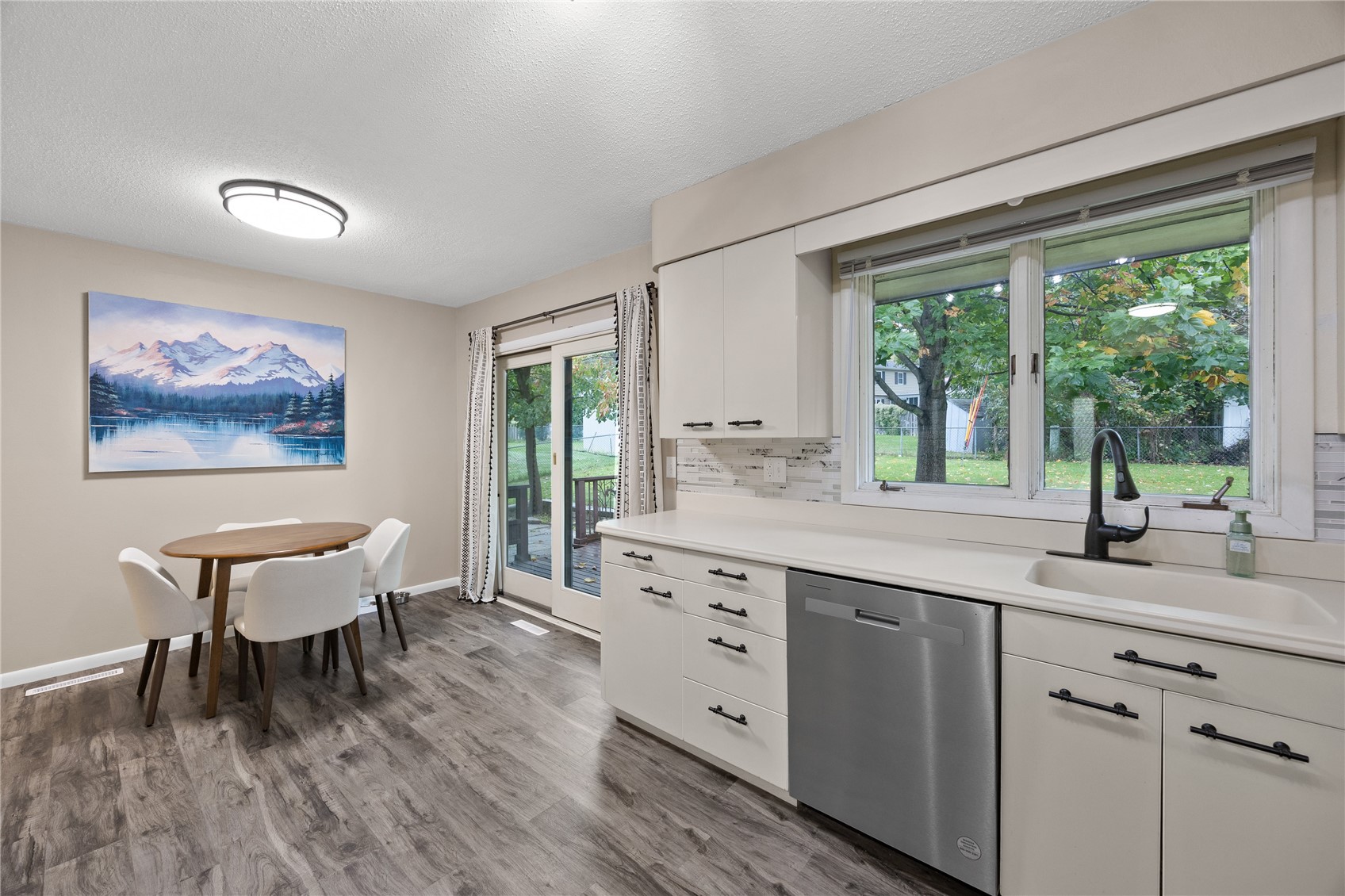 1617 Sierra Drive NE Cedar Rapids IA 52402