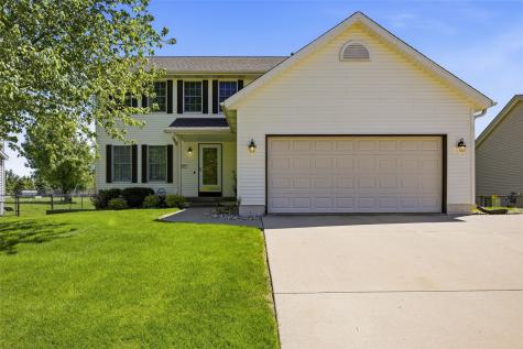 1217 Acacia Drive NE Cedar Rapids IA 52402