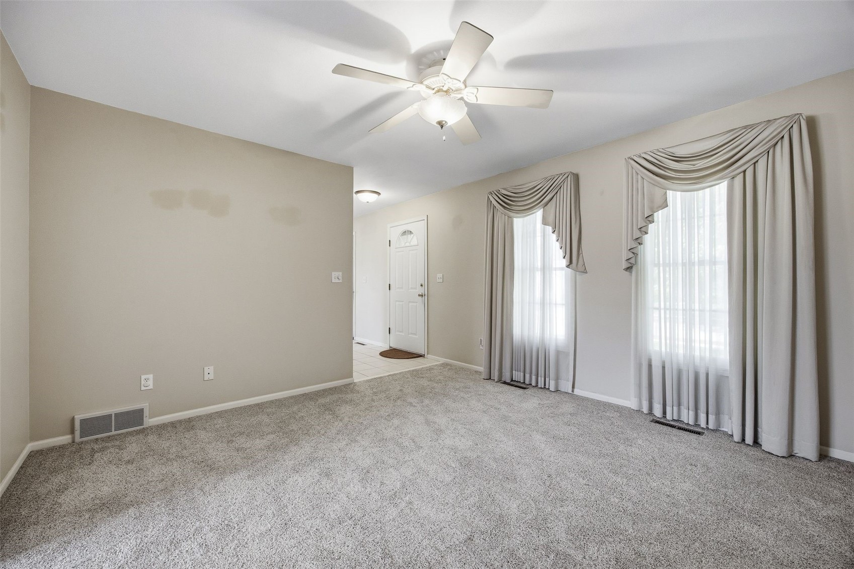 1217 Acacia Drive NE Cedar Rapids IA 52402