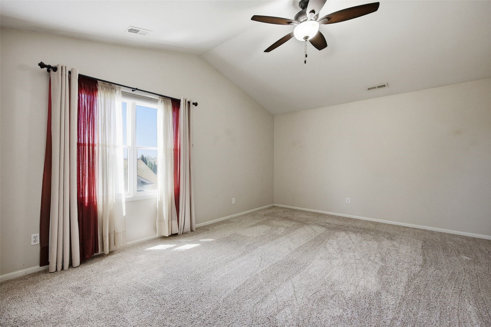 1217 Acacia Drive NE Cedar Rapids IA 52402