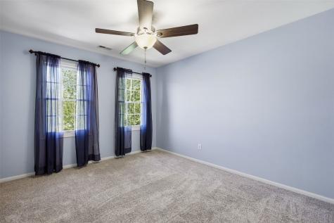 1217 Acacia Drive NE Cedar Rapids IA 52402