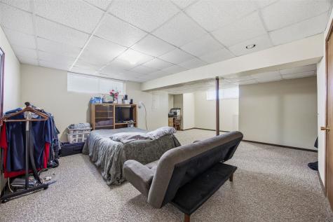 1217 Acacia Drive NE Cedar Rapids IA 52402