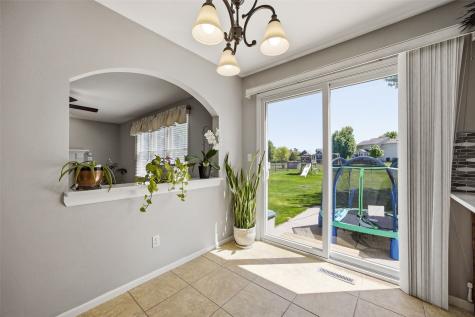 1217 Acacia Drive NE Cedar Rapids IA 52402