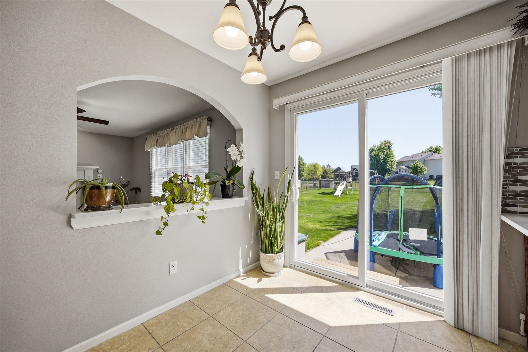1217 Acacia Drive NE Cedar Rapids IA 52402