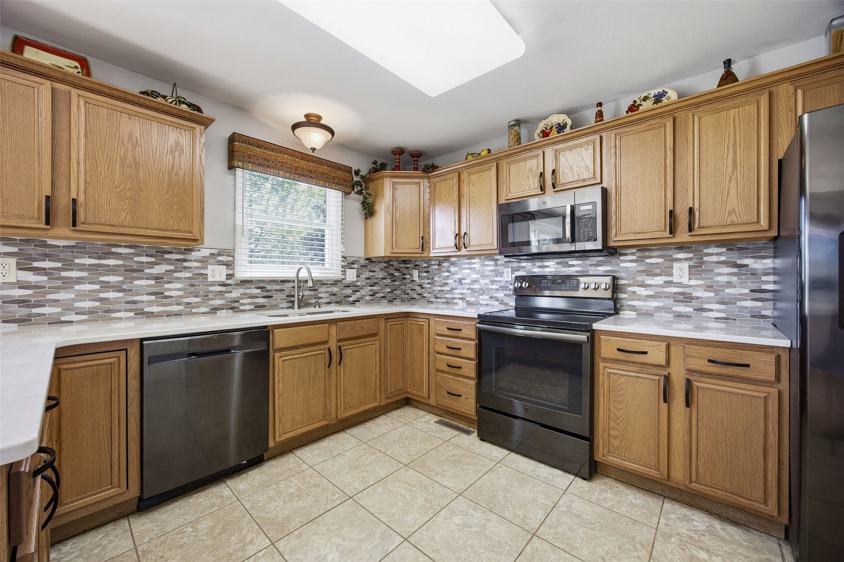 1217 Acacia Drive NE Cedar Rapids IA 52402