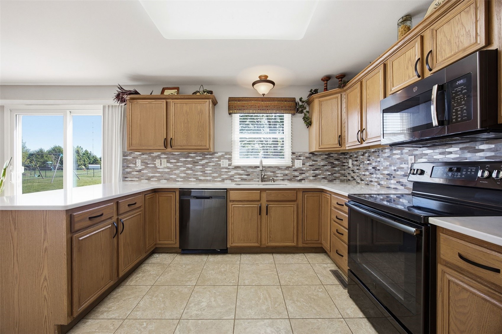 1217 Acacia Drive NE Cedar Rapids IA 52402
