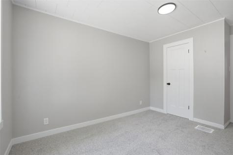 916 Daniels NE Cedar Rapids IA 52402