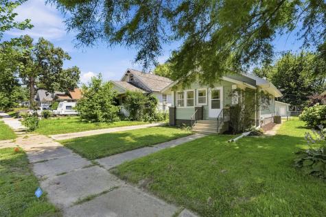 916 Daniels NE Cedar Rapids IA 52402