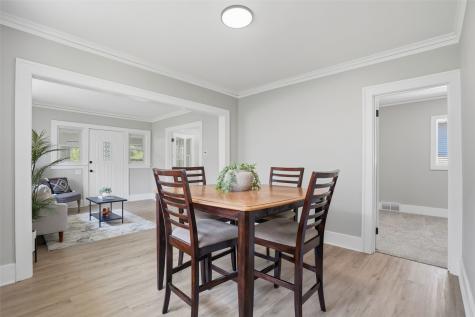 916 Daniels NE Cedar Rapids IA 52402