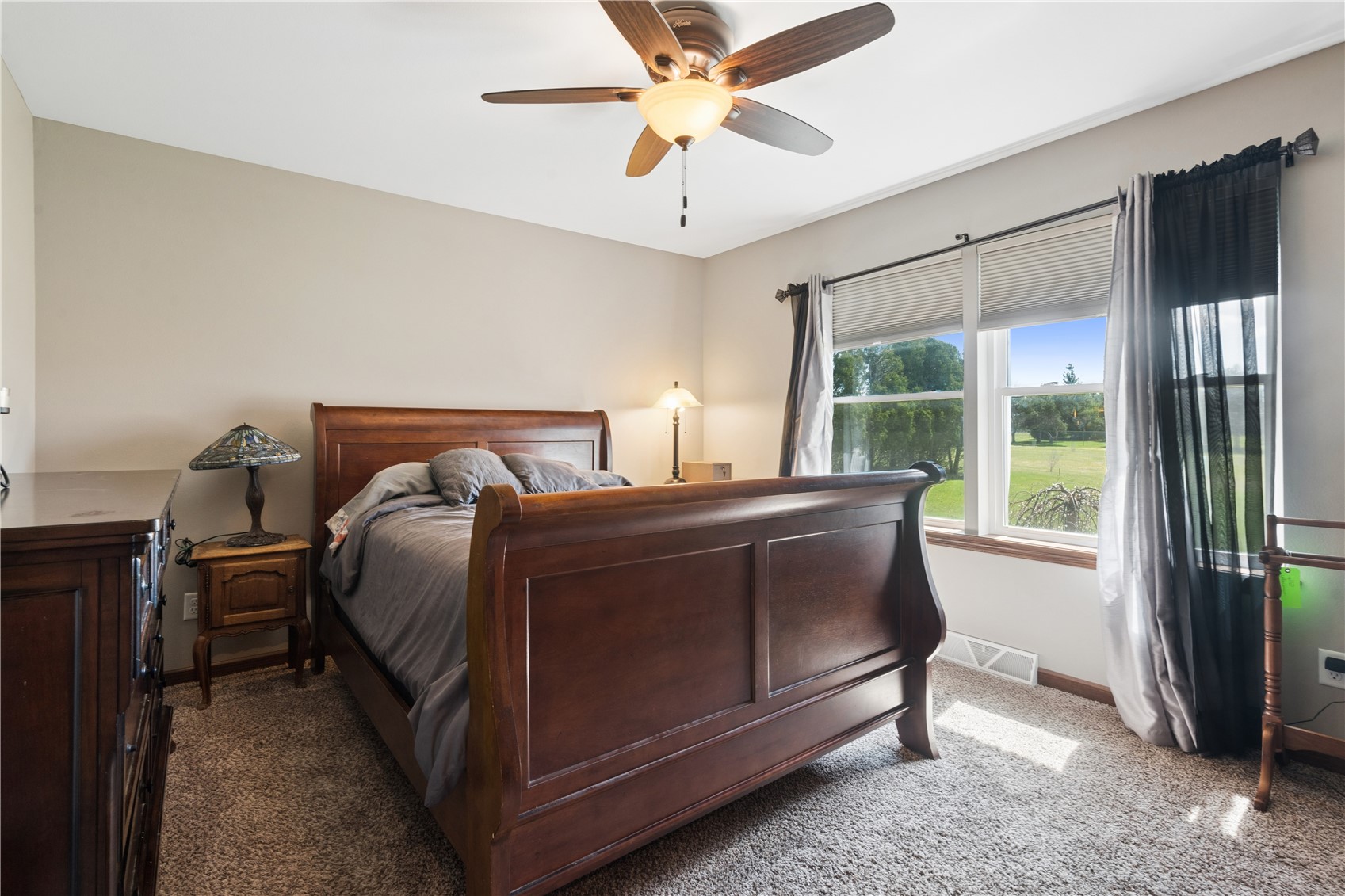 2425 Kenway Boulevard SW Cedar Rapids IA 52404
