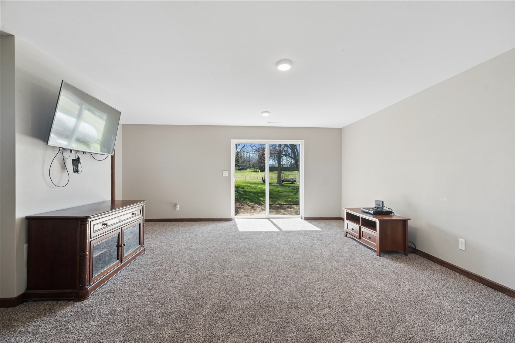2425 Kenway Boulevard SW Cedar Rapids IA 52404