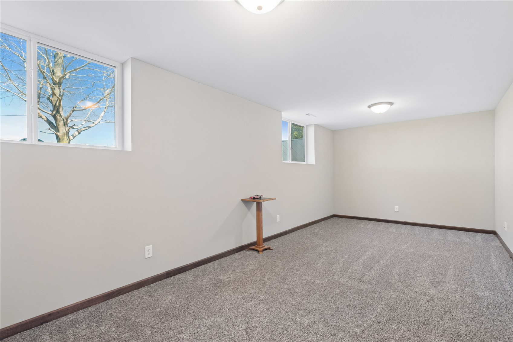 2425 Kenway Boulevard SW Cedar Rapids IA 52404