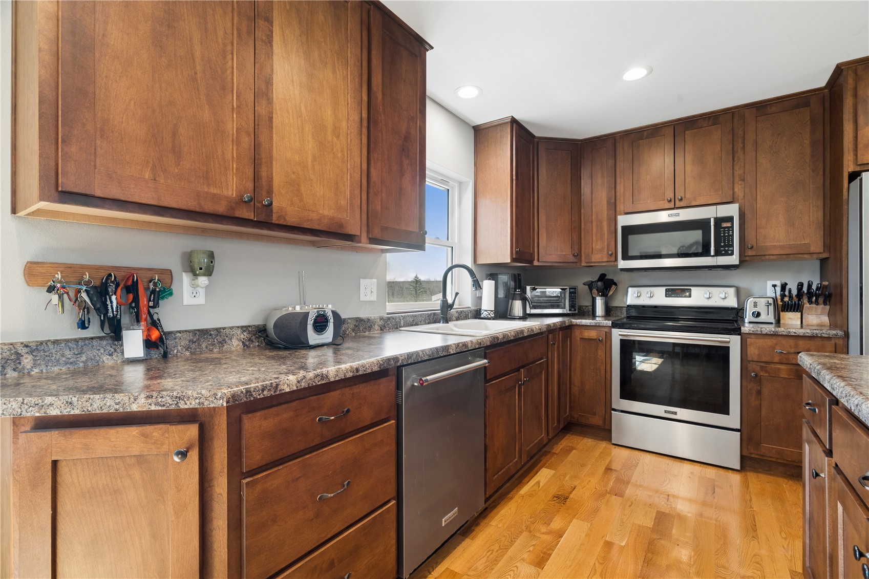 2425 Kenway Boulevard SW Cedar Rapids IA 52404