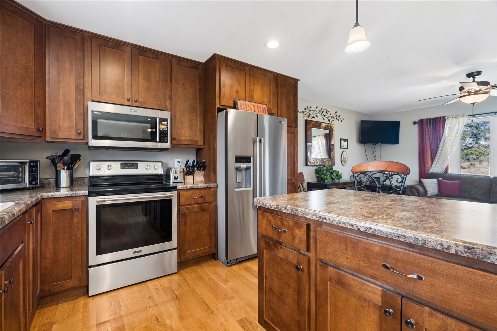 2425 Kenway Boulevard SW Cedar Rapids IA 52404