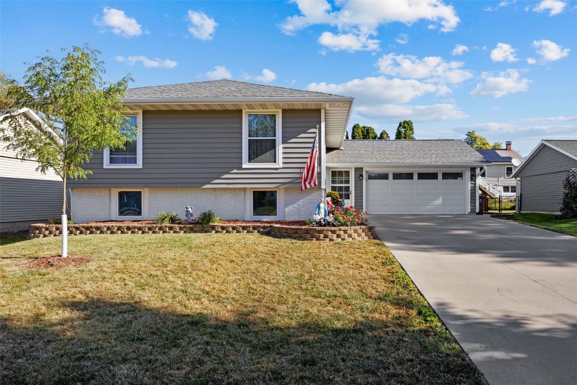 1708 Brookdale Lane NE Cedar Rapids IA 52402