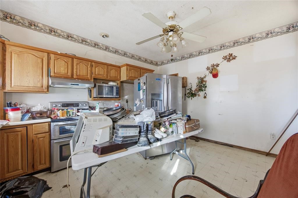 2292 Highway V18 Clutier IA 52217