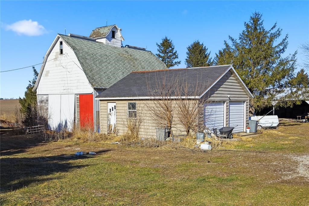 2292 Highway V18 Clutier IA 52217