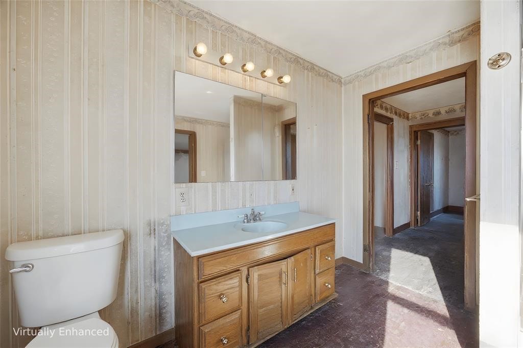 2292 Highway V18 Clutier IA 52217