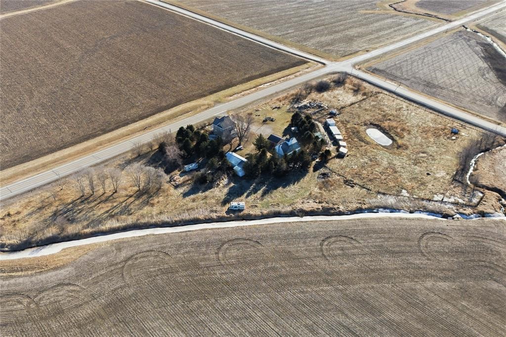 2292 Highway V18 Clutier IA 52217