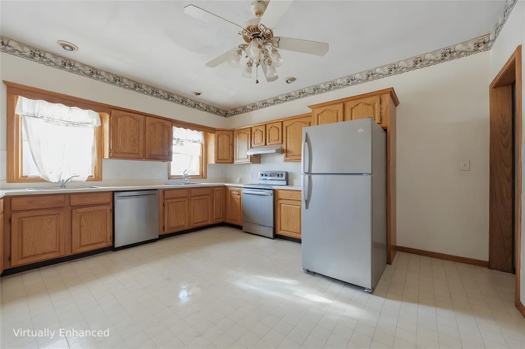 2292 Highway V18 Clutier IA 52217