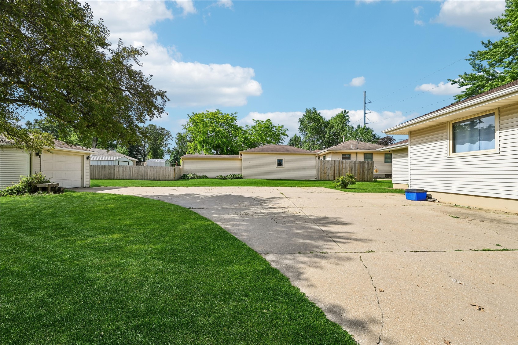 467 18th Street NW Cedar Rapids IA 52405