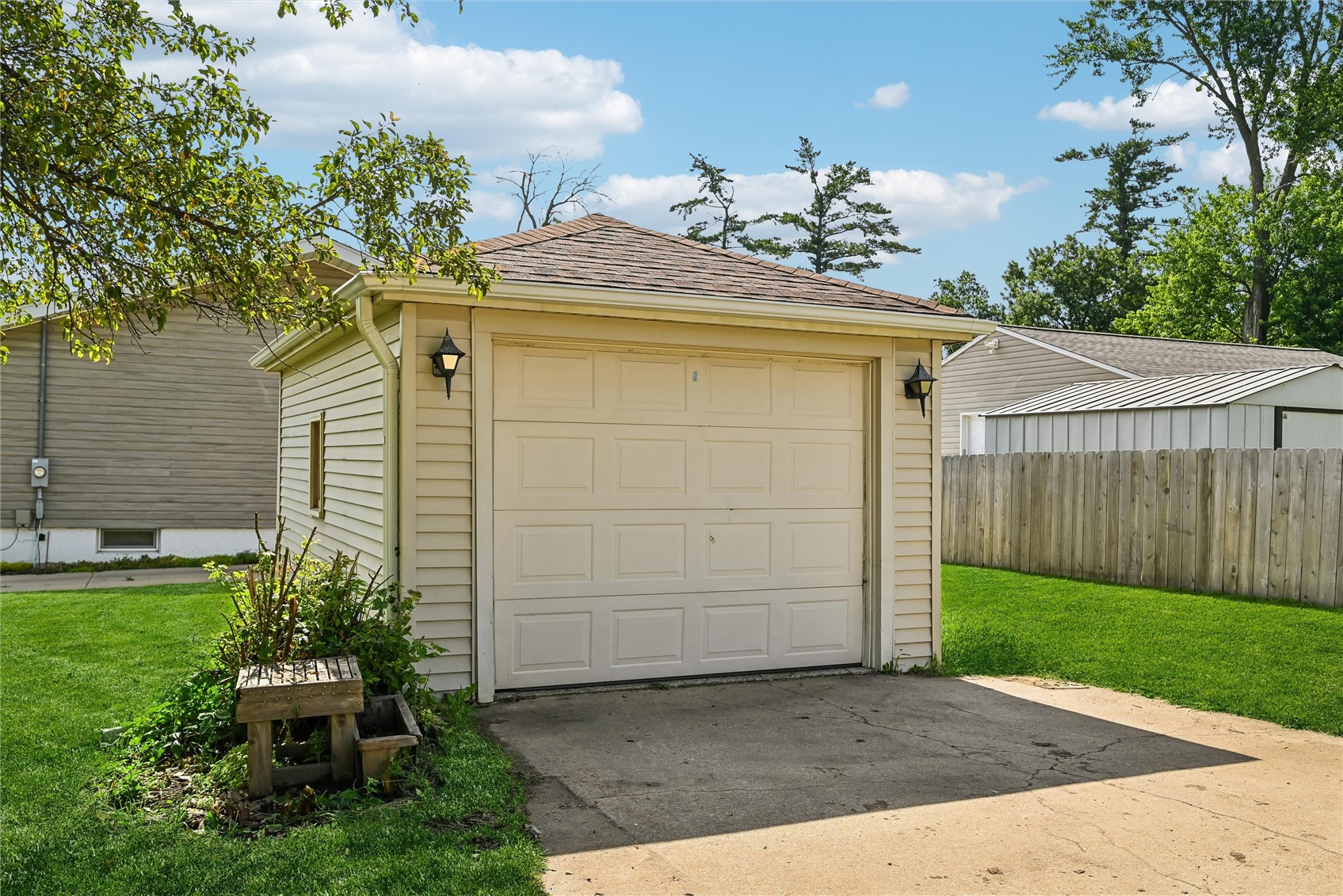 467 18th Street NW Cedar Rapids IA 52405