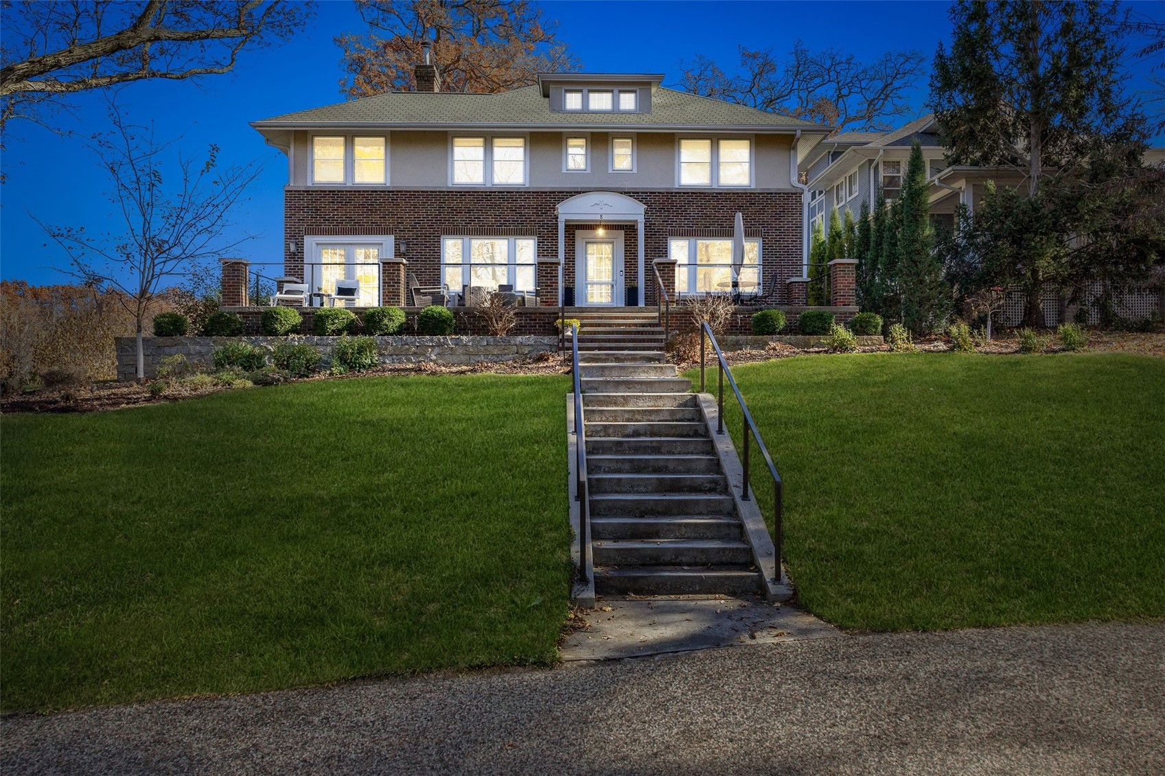 8 Bella Vista Iowa City IA 52245