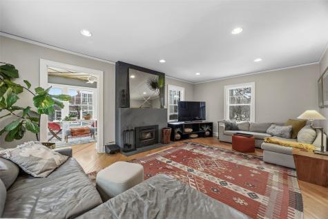 8 Bella Vista Iowa City IA 52245